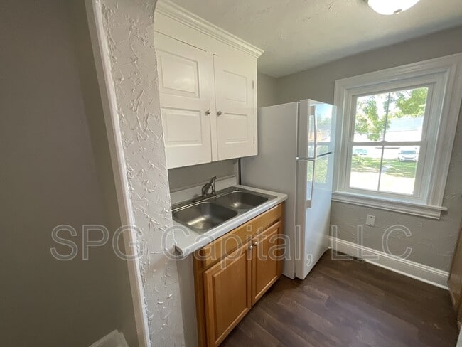 Building Photo - 251 Chambersburg St