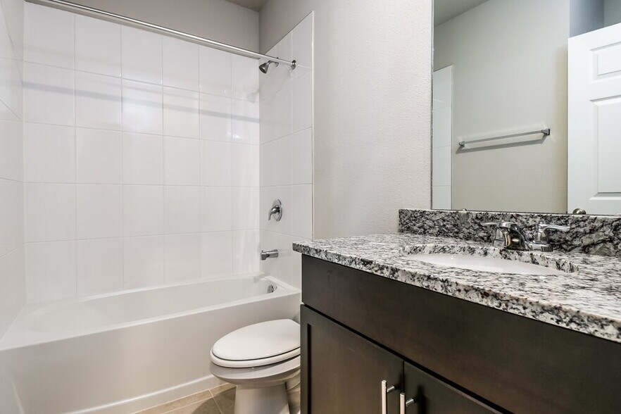 Building Photo - 857 Rivers Crossing St