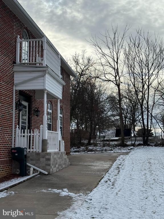 Building Photo - 3003 Preston Ave