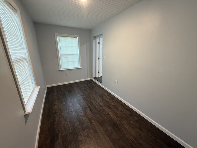 Building Photo - 1031 N Belvedere Blvd