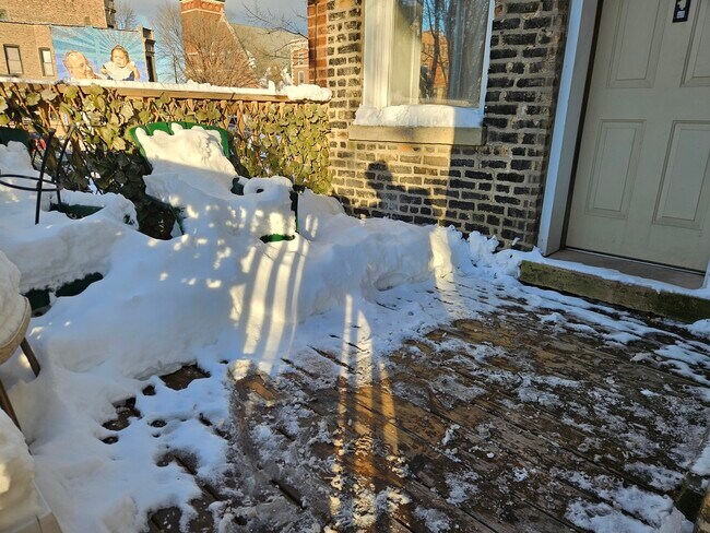 Building Photo - 2000 S Ashland Ave