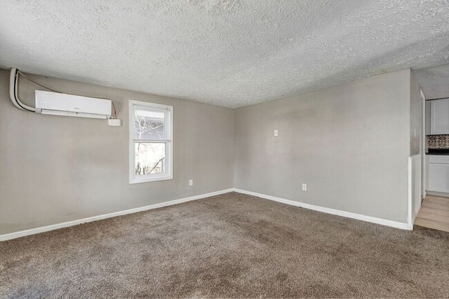 Building Photo - 1550 N Colgate Ave