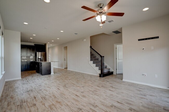 Building Photo - 14114 McCoy Lp