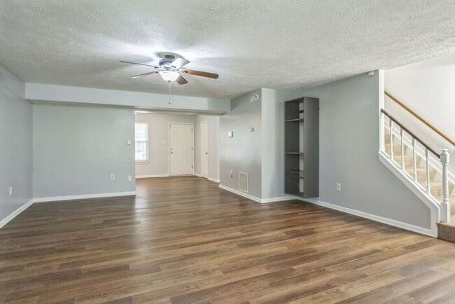 Building Photo - 6047 Red Wolf Pl