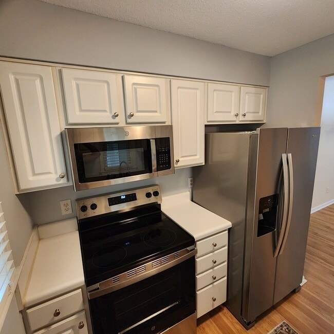 Building Photo - 2831 Edridge Ct