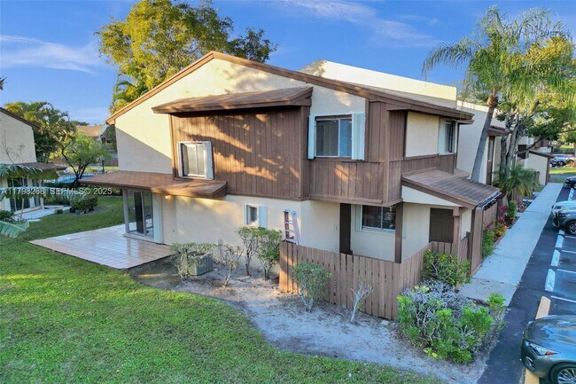 Building Photo - 1233 Hampton Blvd