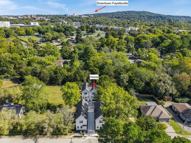 Building Photo - 1324 Van Buren Ave