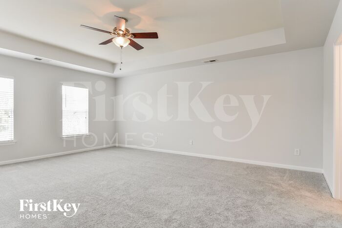 Building Photo - 2012 Heron Pointe Dr