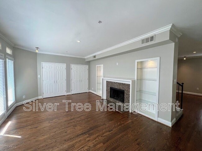 Building Photo - 4040 Avondale Ave