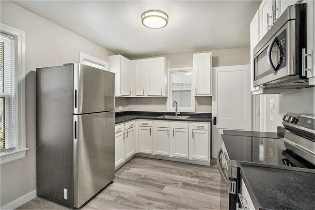 Building Photo - Newly Remodeled 2bed 1 bath home in Parchment! Ask about our Deposit Free Leasing!!