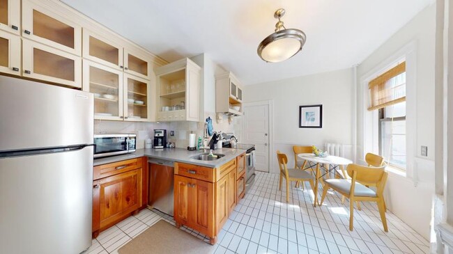 Building Photo - 2 bedroom in Brighton MA 02135