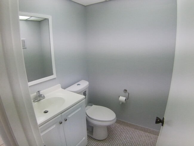Building Photo - 258 Normandy F