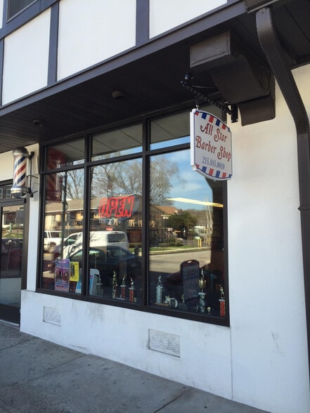 Building Photo - 283 Keswick Ave