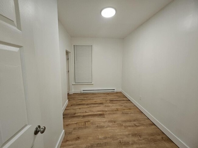 Building Photo - 75 5th Ave