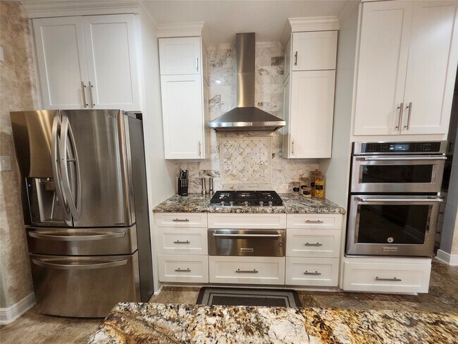 Building Photo - 14422 Light Falls Ct