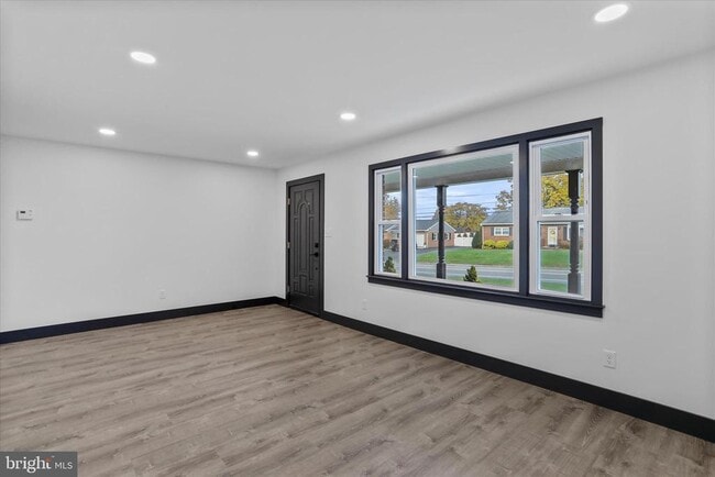 Building Photo - 140 Williamson Ave