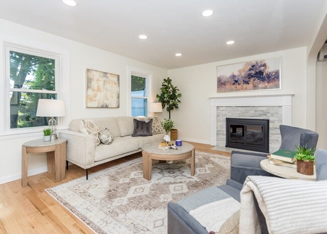 Building Photo - 23 Cheney St