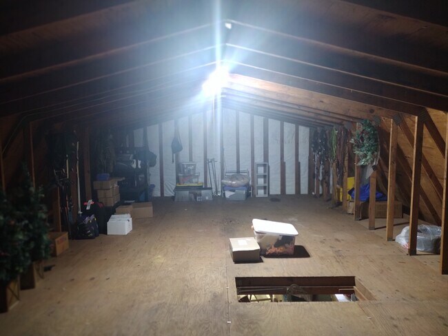 Building Photo - 1511 Big Bethel Rd