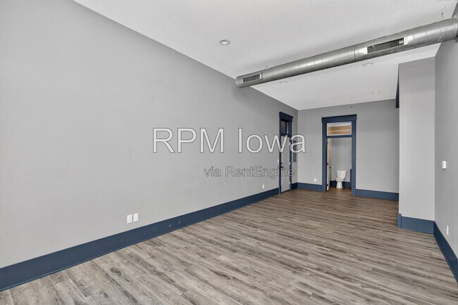 Building Photo - 1214 2nd St