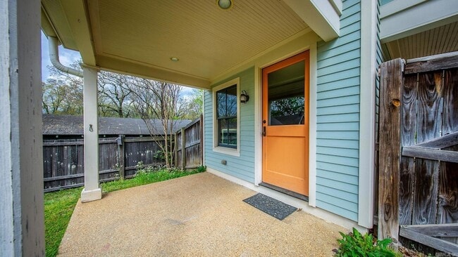 Building Photo - 5100 Lee Ave