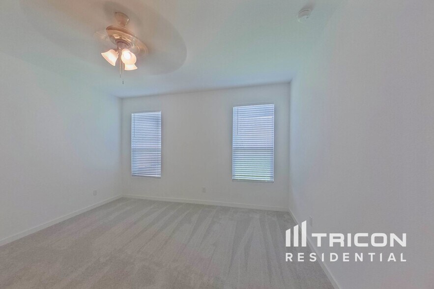 Building Photo - 1305 Francesca Dr