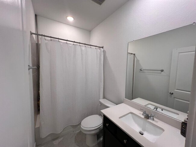 Building Photo - 6145 Teodoro Bend