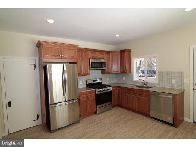 Building Photo - 134 Klockner Rd