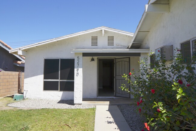 Building Photo - 52790 Avenida Navarro