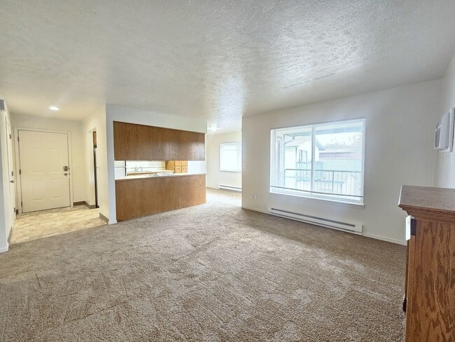 Building Photo - 12205 N Freya St