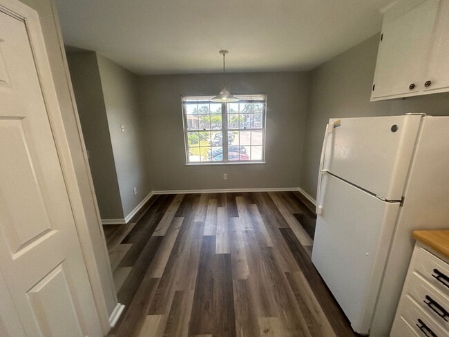 Building Photo - 925-6 Glenn Street, West Columbia, SC 29169