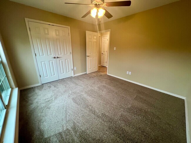 Building Photo - 514 Ridge Point Dr