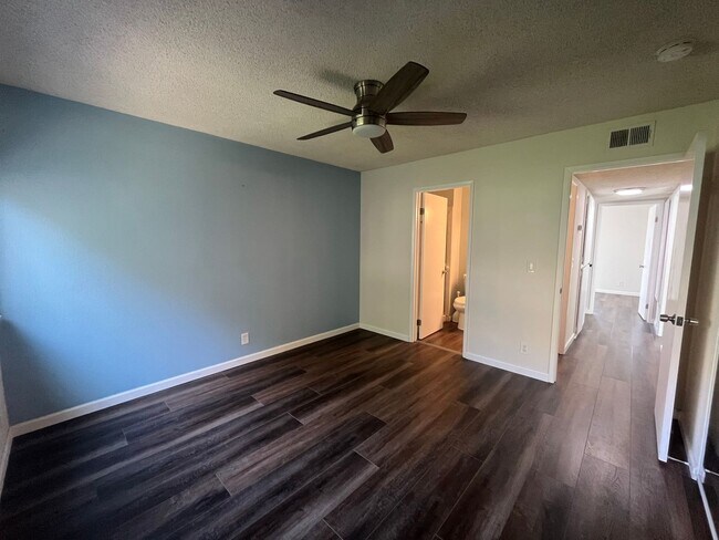 Building Photo - 5222 Greenberry Dr