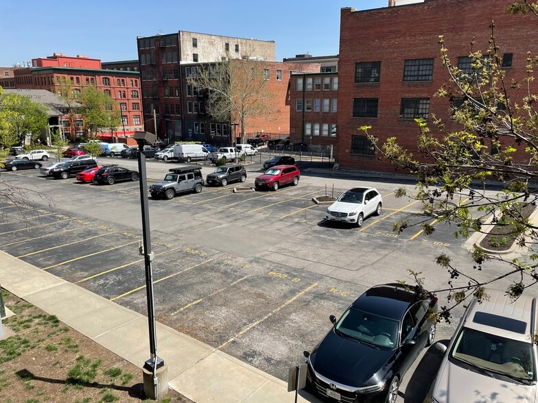 Building Photo - 935 Washington St