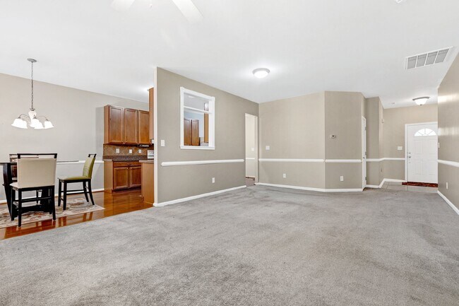 Building Photo - 412 Cline Falls Dr