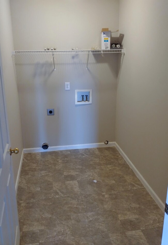 Building Photo - 3905 Hillside Terrace Ln