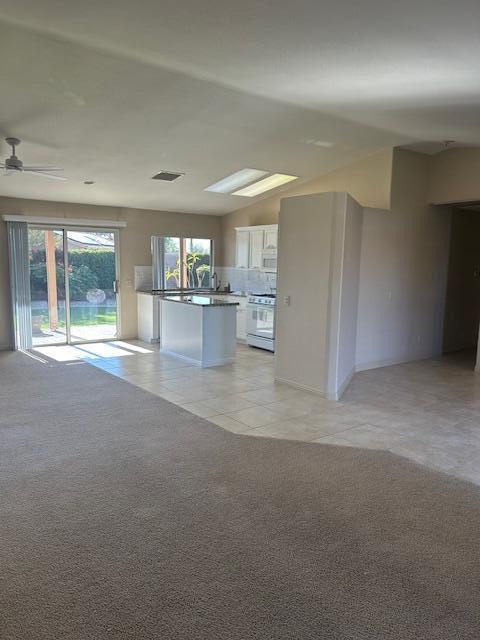 Building Photo - 45510 Sunbrook Ln