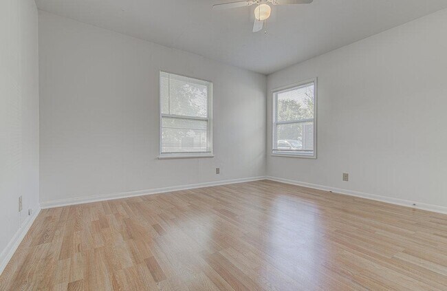 Building Photo - 8406 Burrell Dr