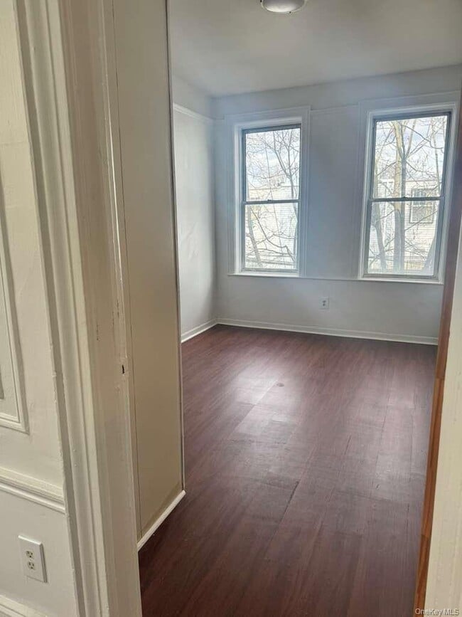 Building Photo - 515 Williams Ave