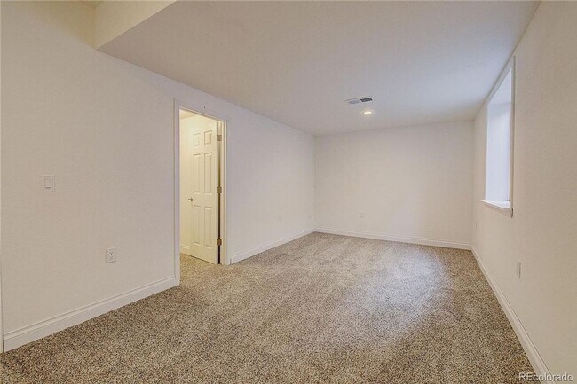 Building Photo - 11475 Helena St