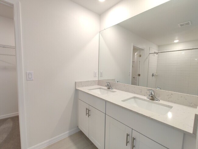 Building Photo - 22279 Storybook Cabin Wy