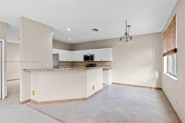 Building Photo - 4490 Foxtail Ln