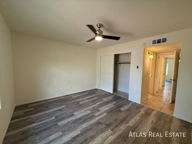 Building Photo - 16733 E Ashbrook Dr