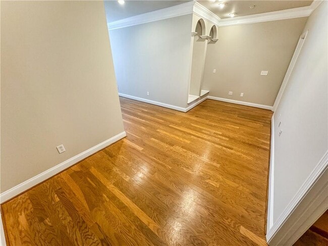 Building Photo - 2000 Sterling Ct