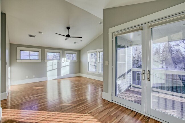 Building Photo - Exceptional 3 Bedroom Home with office & detached flex space