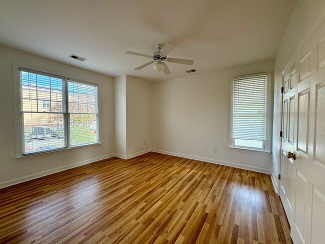 Building Photo - RARE two-bedroom condo in Southern Village.