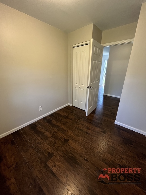 Building Photo - 4232 20th Pl