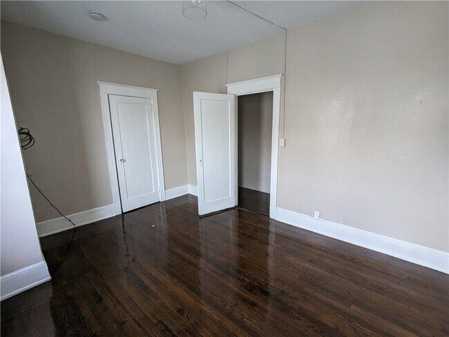 Building Photo - 65 Academy St