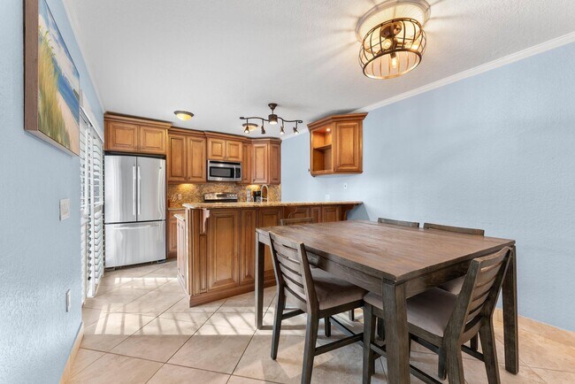 Building Photo - 1806 18th Ct