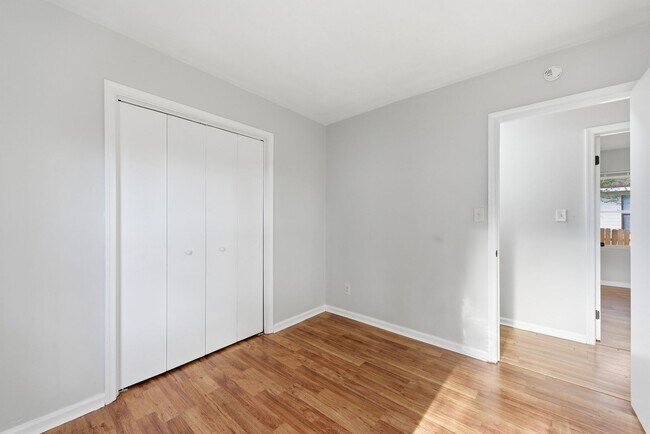 Building Photo - 116-118 Armon Ave