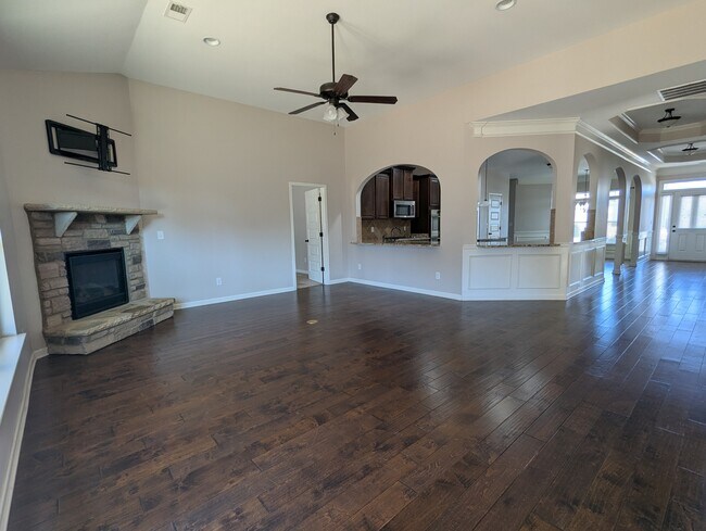 Building Photo - 209 Lovelace Ct